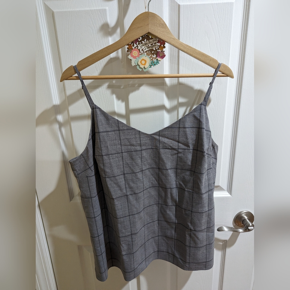 Banana Republic lined gray squared v neck top L
